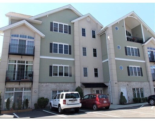 Primary Photo - 163 Rumford Ave
