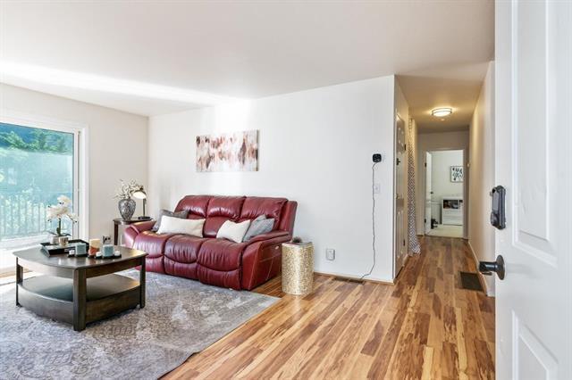 Foto del edificio - 751 Prairie Creek Dr