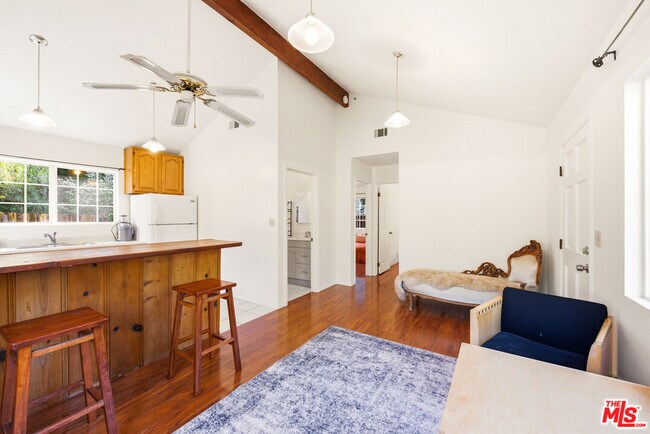 Foto del edificio - 1675 Happy Trail