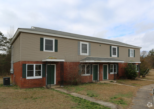 Building Photo - Country Village Apartments