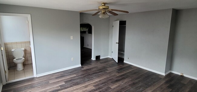 Photo - 134 Locust St House