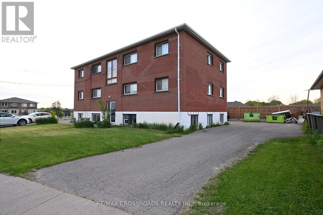 Building Photo - 390 Dean Ave