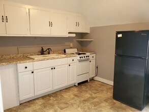 Building Photo - 436 W Marion St