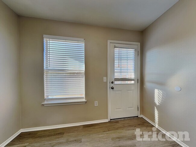 Foto del edificio - 12529 Sky Harbor Dr