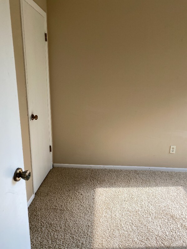 Foto del edificio - 2125 Quail Creek Dr