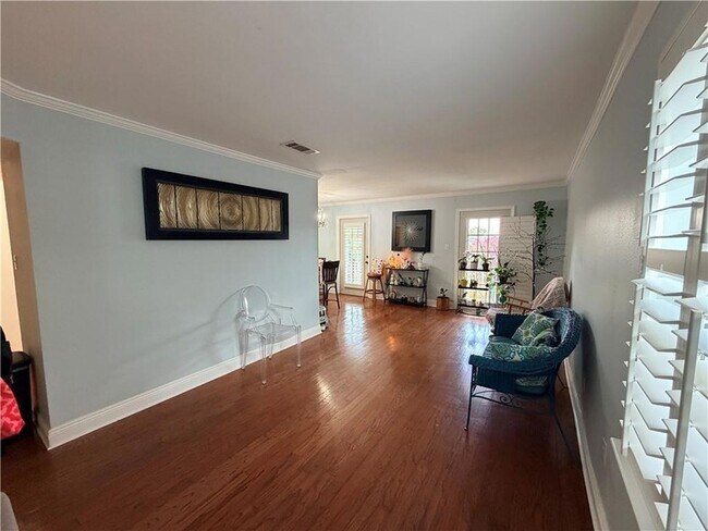 Foto del edificio - 4845 Wabash St