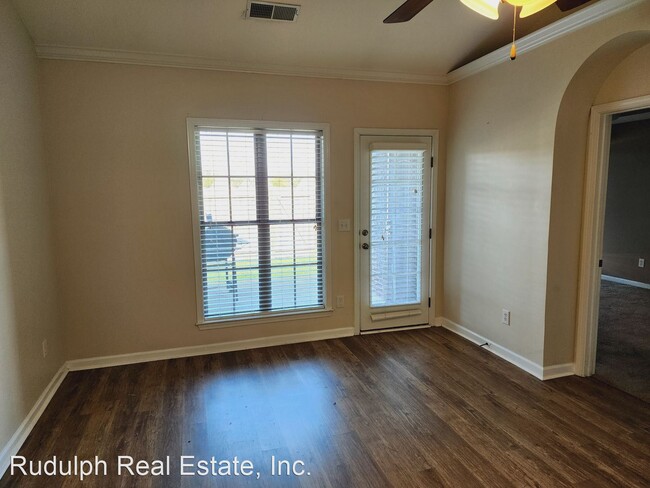 Building Photo - 2 br, 2 bath House - 6071 Townley Court