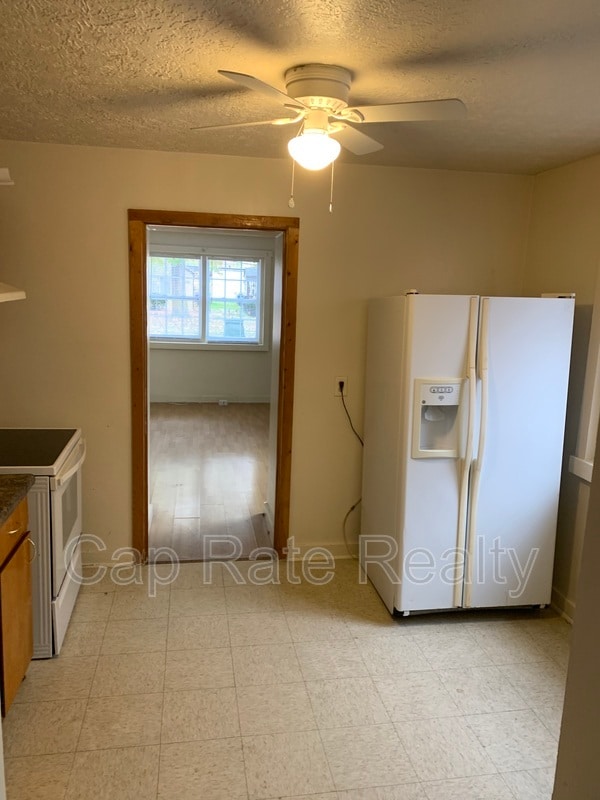 Building Photo - 1040 Loretta Ave