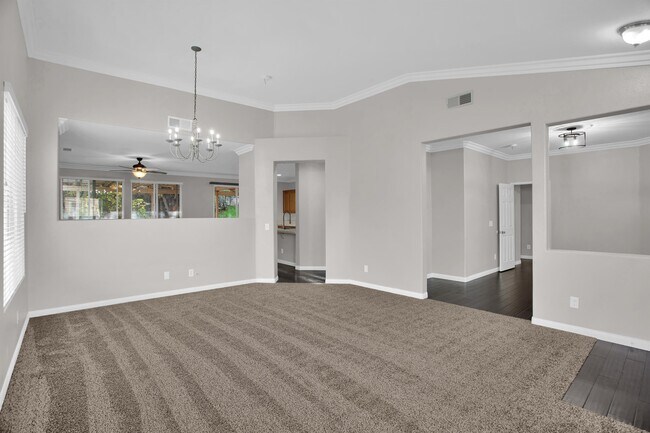 Building Photo - 409 Sutro Ct