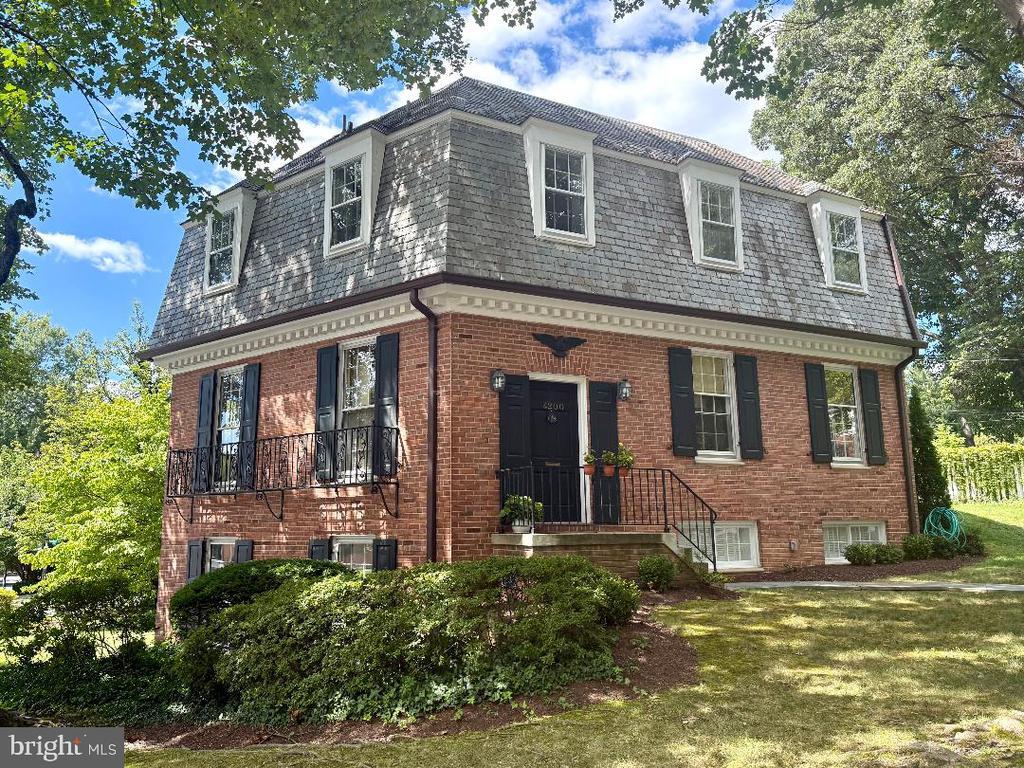 Foto principal - 4200 47th St NW