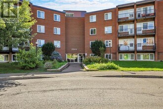 Building Photo - 2044 Arrowsmith Dr
