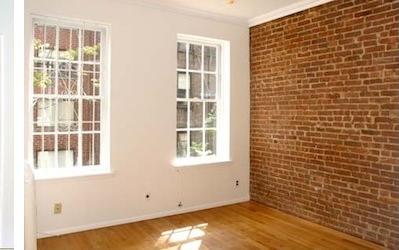 Building Photo - 318 E 84th St