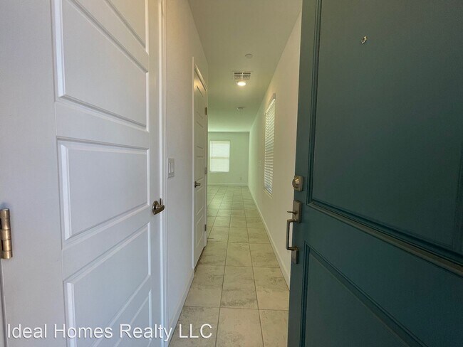 Building Photo - 3 br, 2.5 bath House - 324 Silva Place