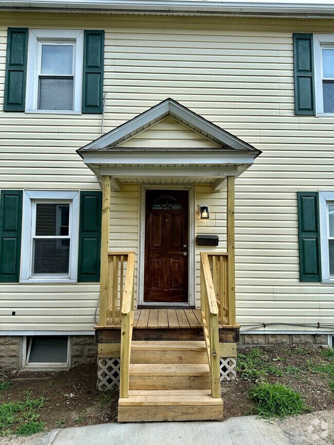 Building Photo - 140 N 9th St