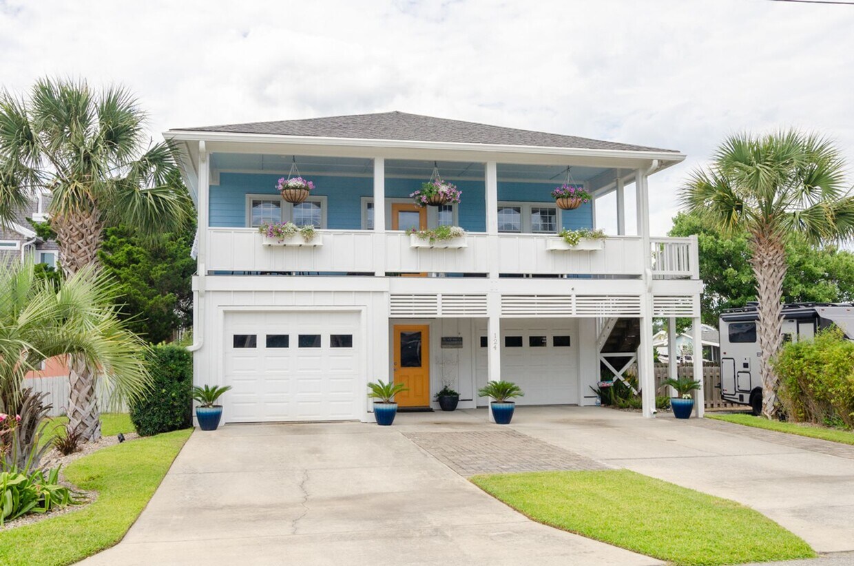 124 Dow Avenue House Rental in Kure Beach, NC