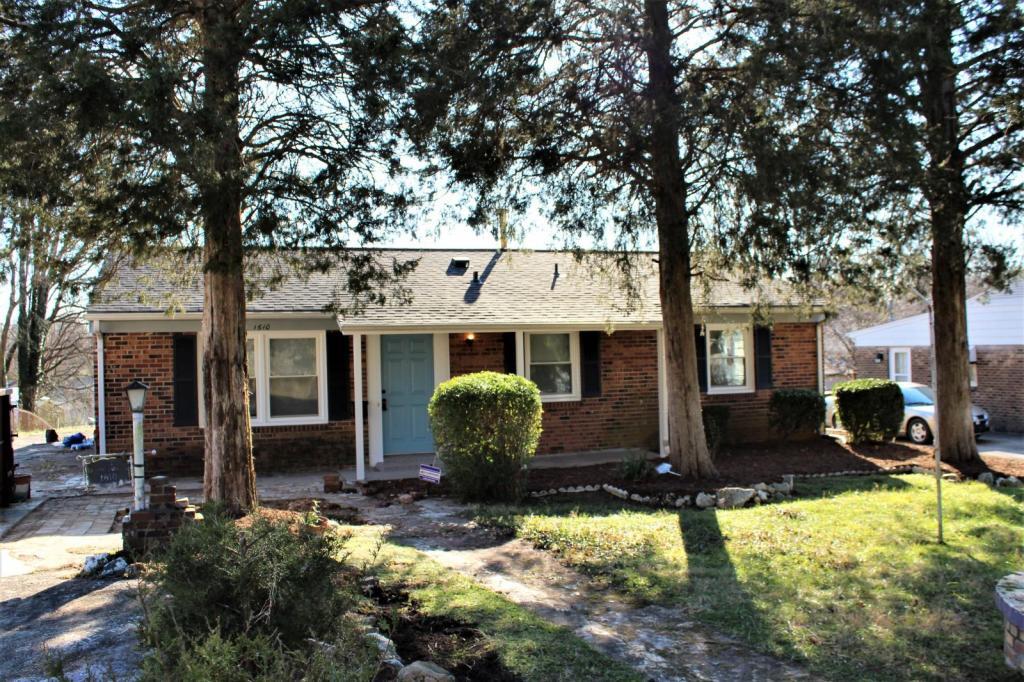 Primary Photo - 1610 Oneka Ave