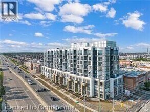 Building Photo - 509 Dundas St W