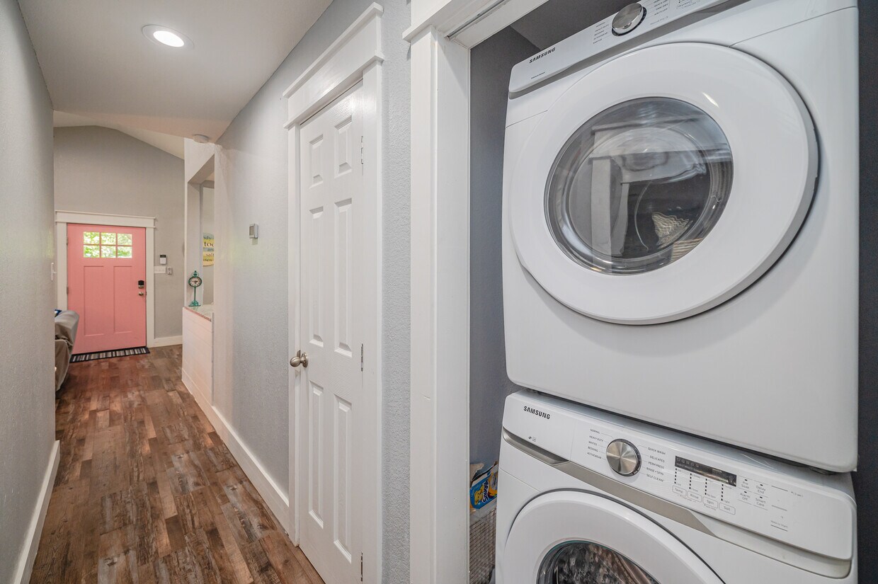 511 N Racine St, Rockport, TX 78382 House for Rent in Rockport, TX