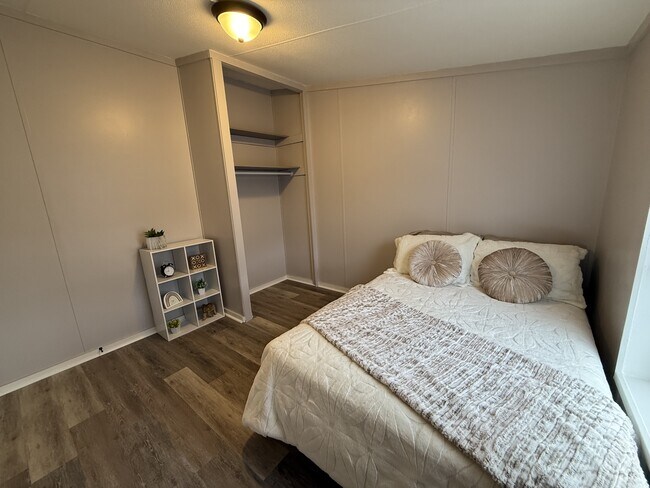 Foto del edificio - 769 Knox St