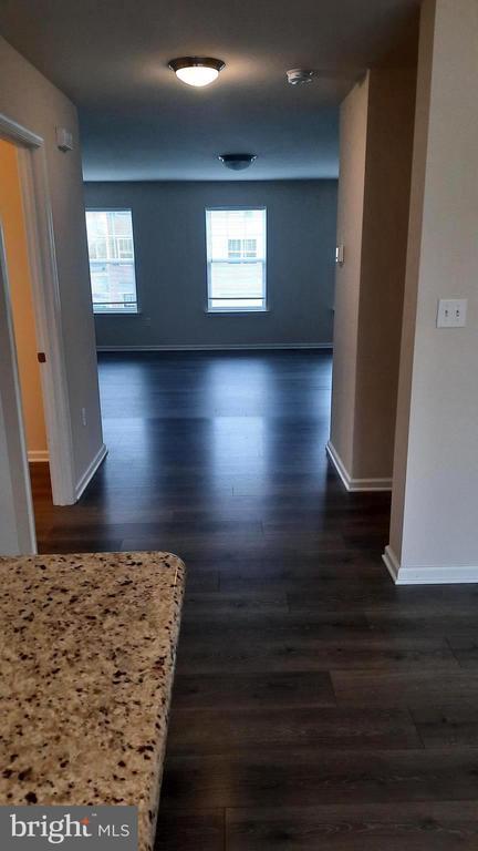 Foto del edificio - 945 Admiral's Quay Dr