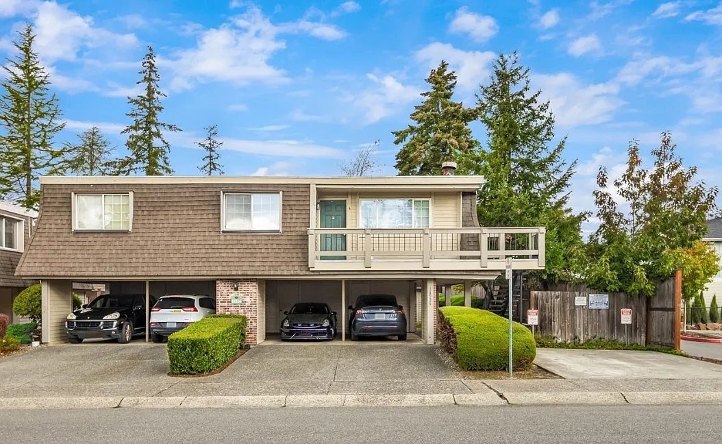 Photo - 14526 NE 6th Pl (Bellevue, WA)