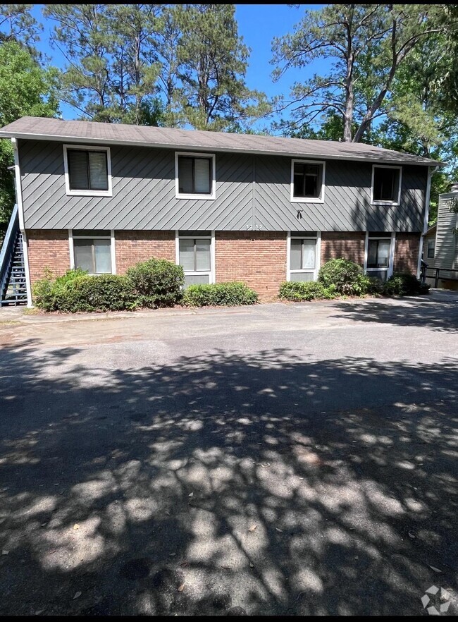Building Photo - 3732 Donovan Dr