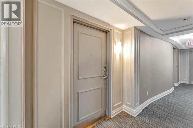 Photo du bâtiment - 1770 Main St W