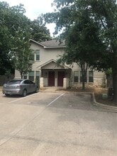 Building Photo - 101 Bolero Way