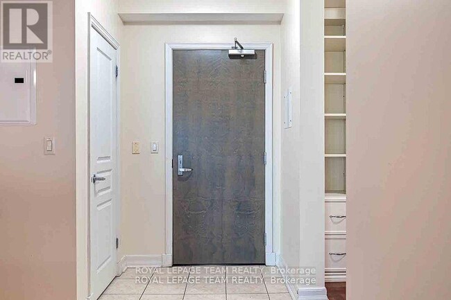 Photo du bâtiment - 200 Besserer St