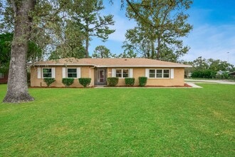 Building Photo - 7804 Jolliet Dr