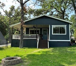 Building Photo - 1813 Oak Shore Dr