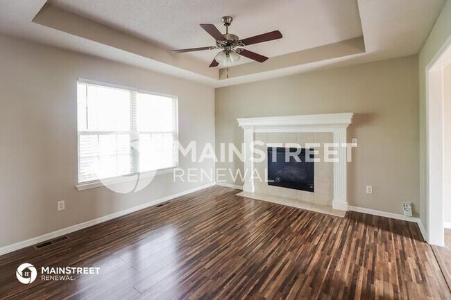Building Photo - 501 Fall Creek Dr, Belton, MO 64012