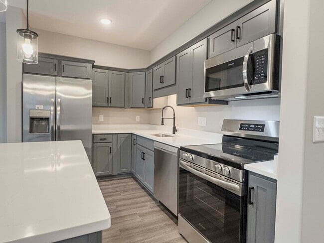 Building Photo - 406 Jonathan Wade Cir