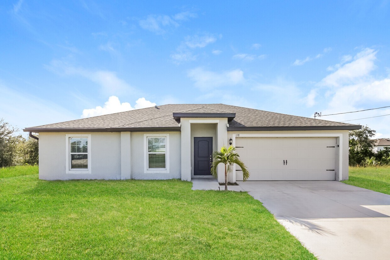 Foto principal - 158 Blackstone Dr
