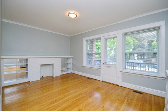 Foto del edificio - 2541 W Hutchinson St