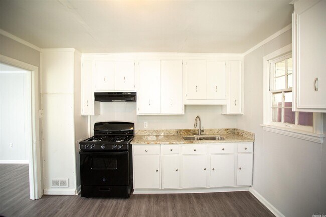 Foto del edificio - 315 E 20th St