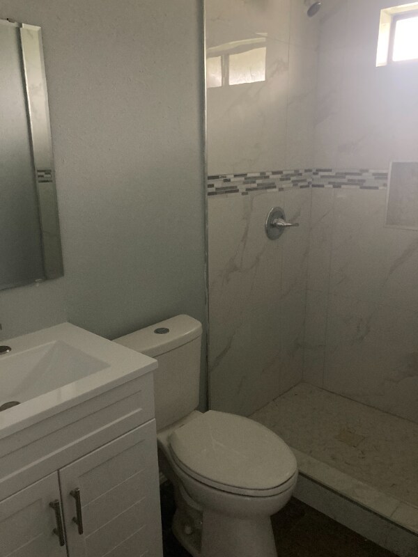 Foto del edificio - 1805 Norma Ln