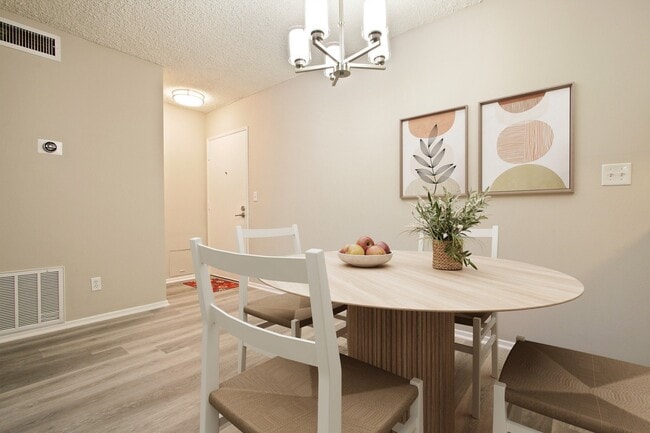 Building Photo - Natick Park