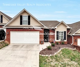 Building Photo - 7013 Pemmbrooke Shire Ln