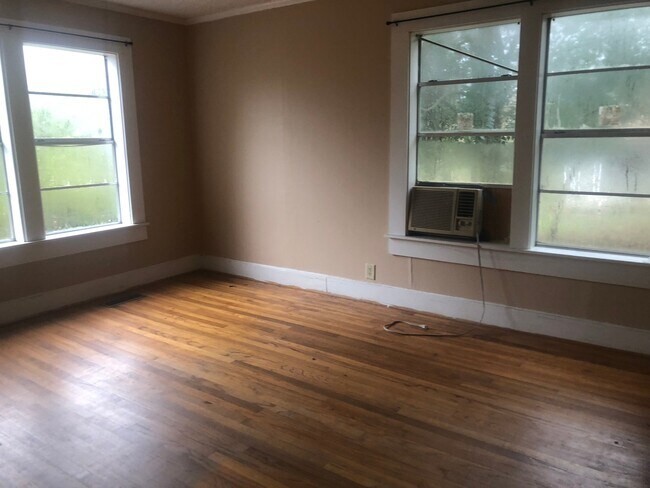 Foto del edificio - 98 Pine St