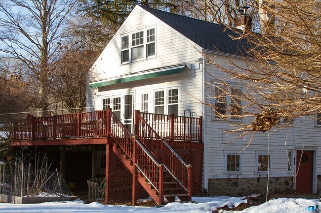 Building Photo - 21b Hoydens Hill Rd