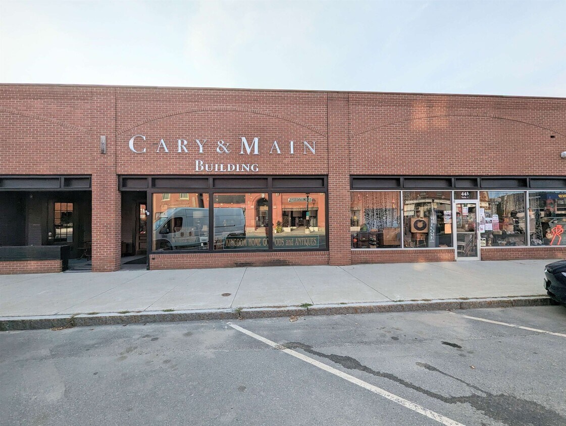 443 Railroad St Unit 5, Saint Johnsbury, VT 05819 Apartment for Rent