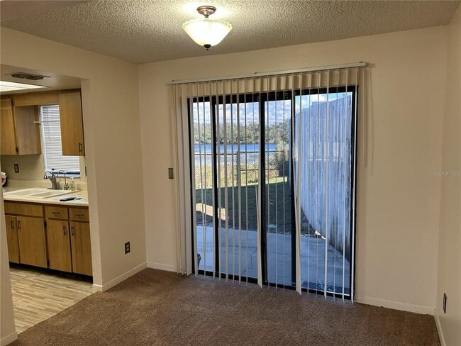 Building Photo - 3033 Park Ln