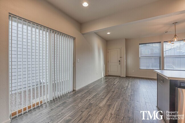 Building Photo - Inviting Vancouver 3 BD Home Near Parks