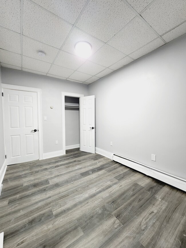 Unit 2 - 9 W 26th St