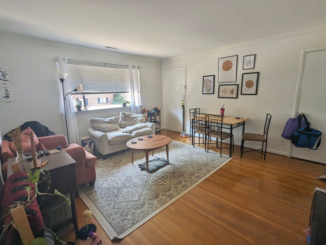 Foto principal - 2006 Molton Ct