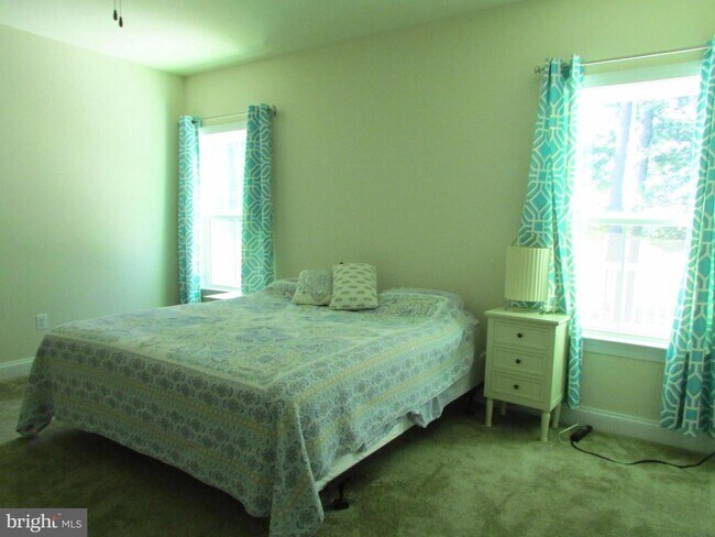 Building Photo - 30671 Kingbird Ct