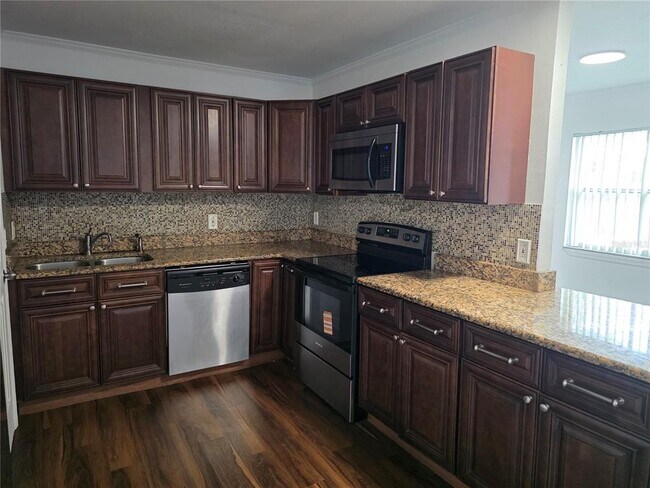 Foto del edificio - 2408 Barley Club Ct