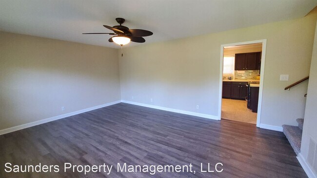 Building Photo - 3 br, 2.5 bath House - 7008 Harperglen Rd