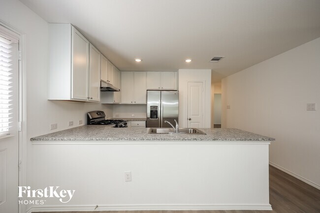 Foto del edificio - 6532 Scarecrow Wy